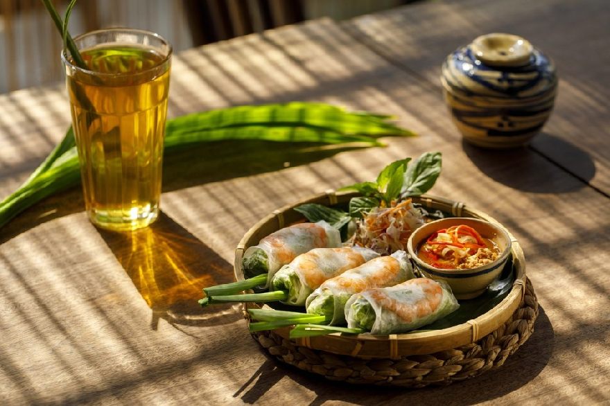 Köstliche Frühlingsrollen so wie man die beim Restaurant Mekong in Soest zu Essen bekommt.